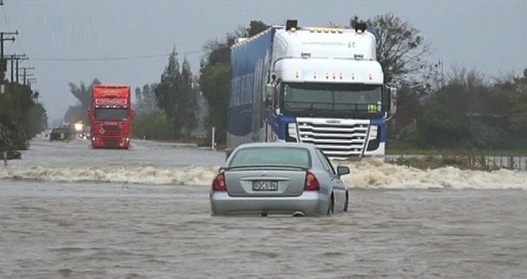 Katastrofalne poplave na Novom Zelandu, u pomoć stigla i vojska