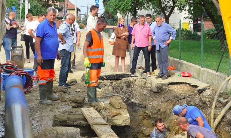 Bandić nadgledao sanaciju cjevovoda u Ulici Rebar