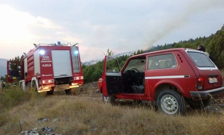 Požari kod Kistanja pod nadzorom, gori na Biokovu i Velebitu