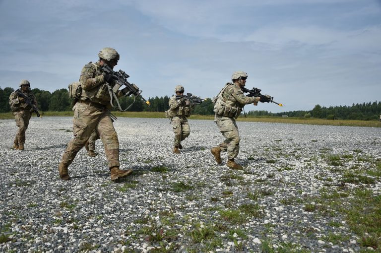 Slanje NATO trupa u Ukrajinu je ‘crvena linija’