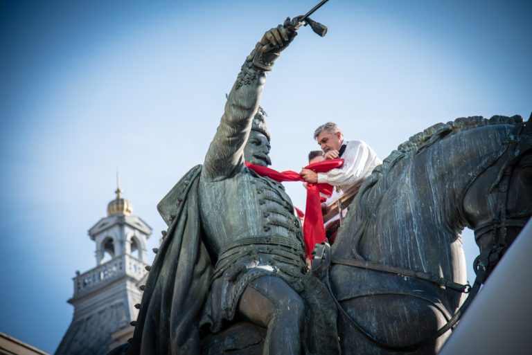 U Zagrebu danas središnja proslava Svjetskog dana kravate