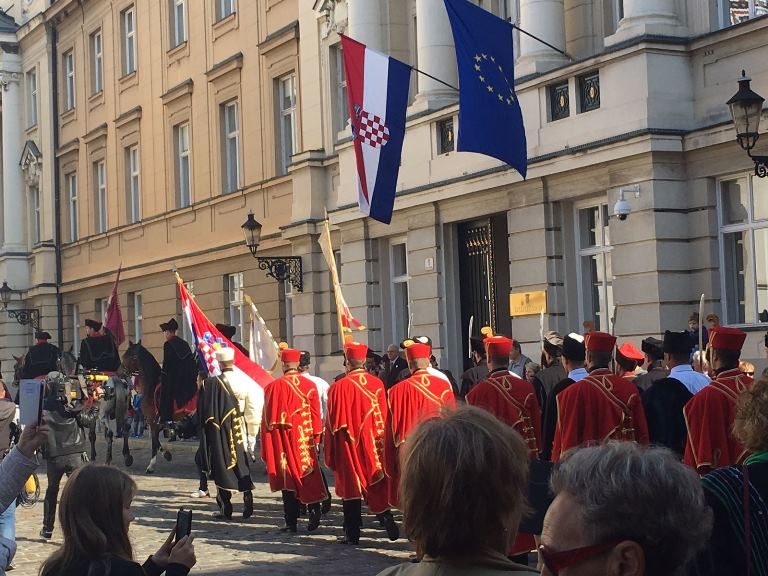 U Zagrebu održana tradicionalna novogodišnja Smjena straže Kravat pukovnije