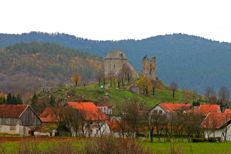 Za očuvanje kulturne baštine na području općine Brinje odobreno 780 tisuća kuna