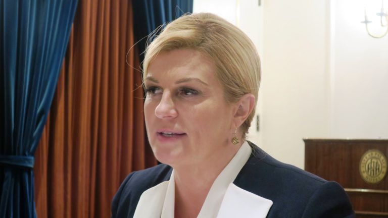 Predsjednica Republike čestitala Uskrs