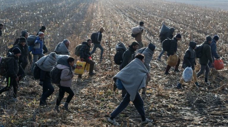 Ujić: Od početka migrantske krize u Hrvatsku iz BiH ušlo 6000 migranata