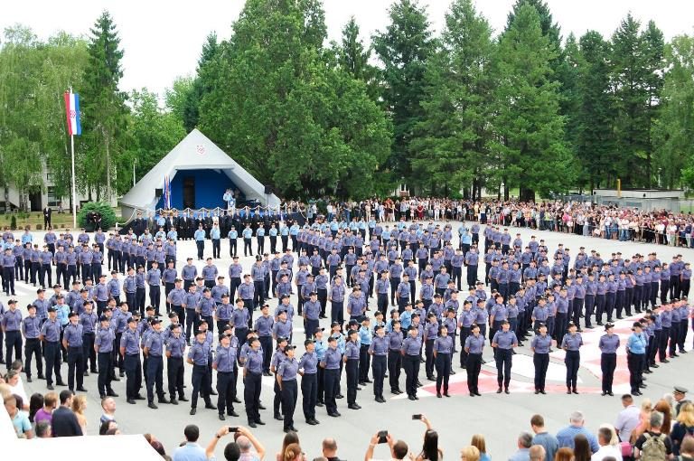 MUP zapošljava 750 policajaca, ali da nisu članovi niti jedne političke stranke