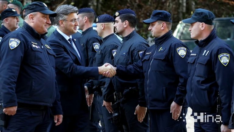 Plenković i Božinović obišli migracijski pravac kod Željave