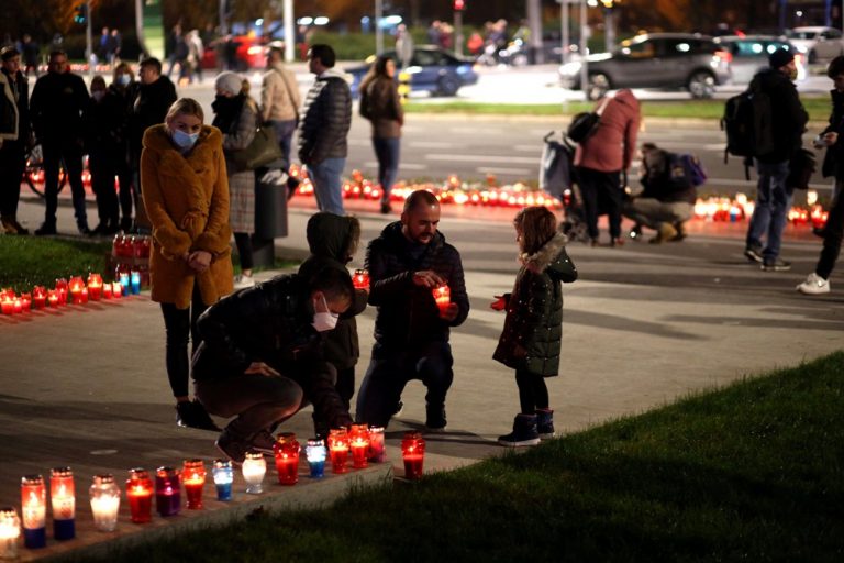 Zagrepčani odali počast žrtvama Vukovara i Škabrnje