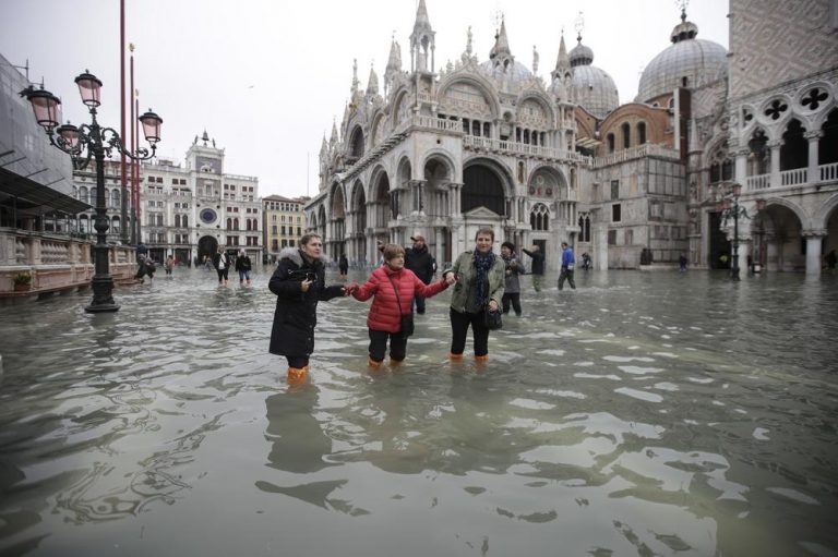 Venecija pod vodom, sustav protupoplavnih brana zakazao