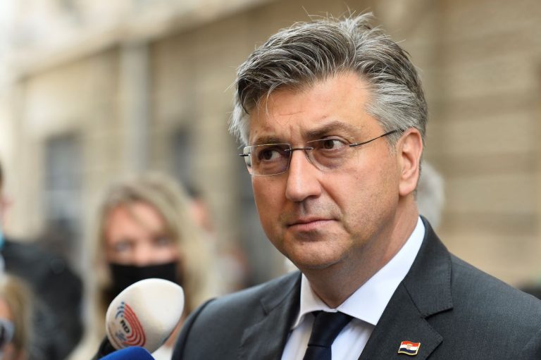 Predsjednik Vlade Plenković na uručivanju ugovora za grad Split