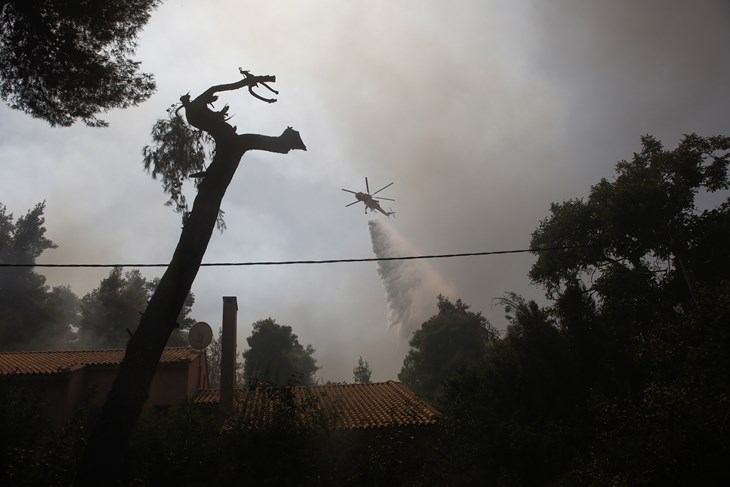 U Grčkoj evakuirana sela zbog požara na Peloponezu