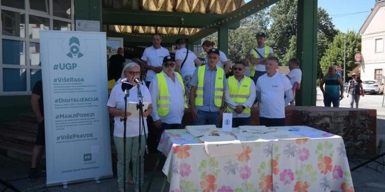 Udruga Glas poduzetnika sagradila kuću u Petrinji za peteročlanu obitelj