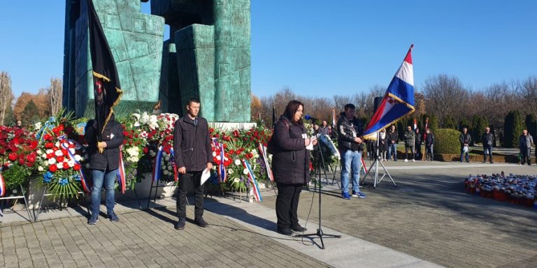 Vukovar: Odana počast žrtvama Ovčare