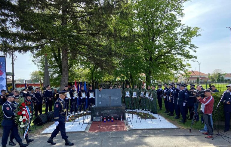 Borovo: 31 godina od pogibije 12 redarstvenika