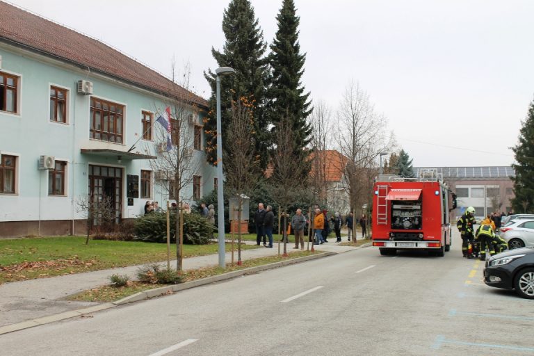 Muškarac bacio eksploziv na Centar za socijalnu skrb u Ivancu