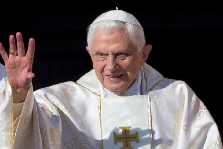 Preminuo bivši papa Benedikt XVI.