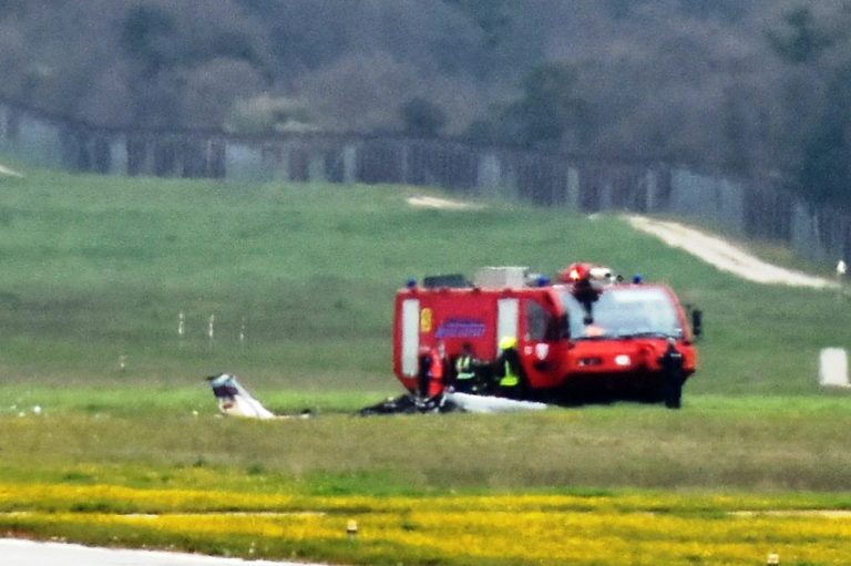 PAO AVION U ZRAČNOJ LUCI PULA. IMA POGINULIH. SVI LETOVI OTKAZANI