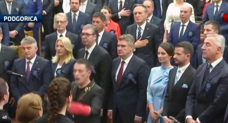 Milanović i Vučić u prvom redu na inauguraciji predsjednika Crne Gore